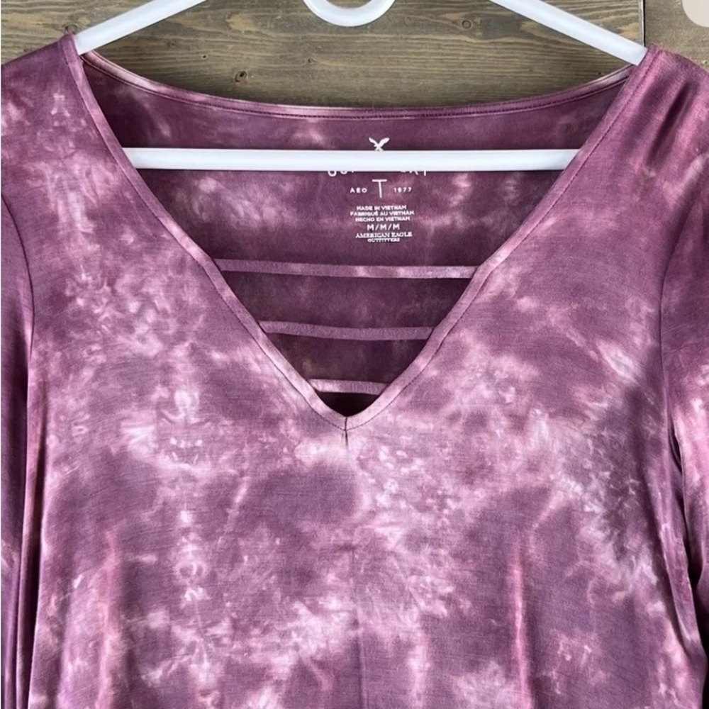 American Eagle Womens Shirt
Soft & Sexy T Tie Dye Pink
Size Medium - Picture 2 of 7